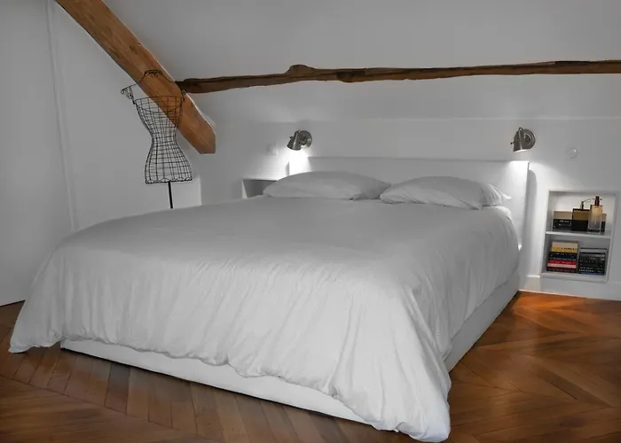 Loft Dans Le Clocher Face Au Chateau